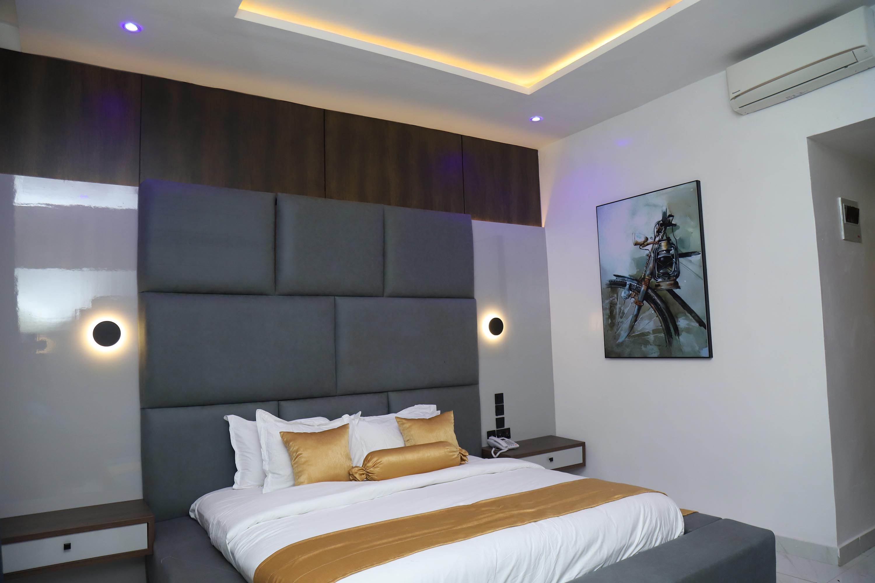 Emilton Twin Room image